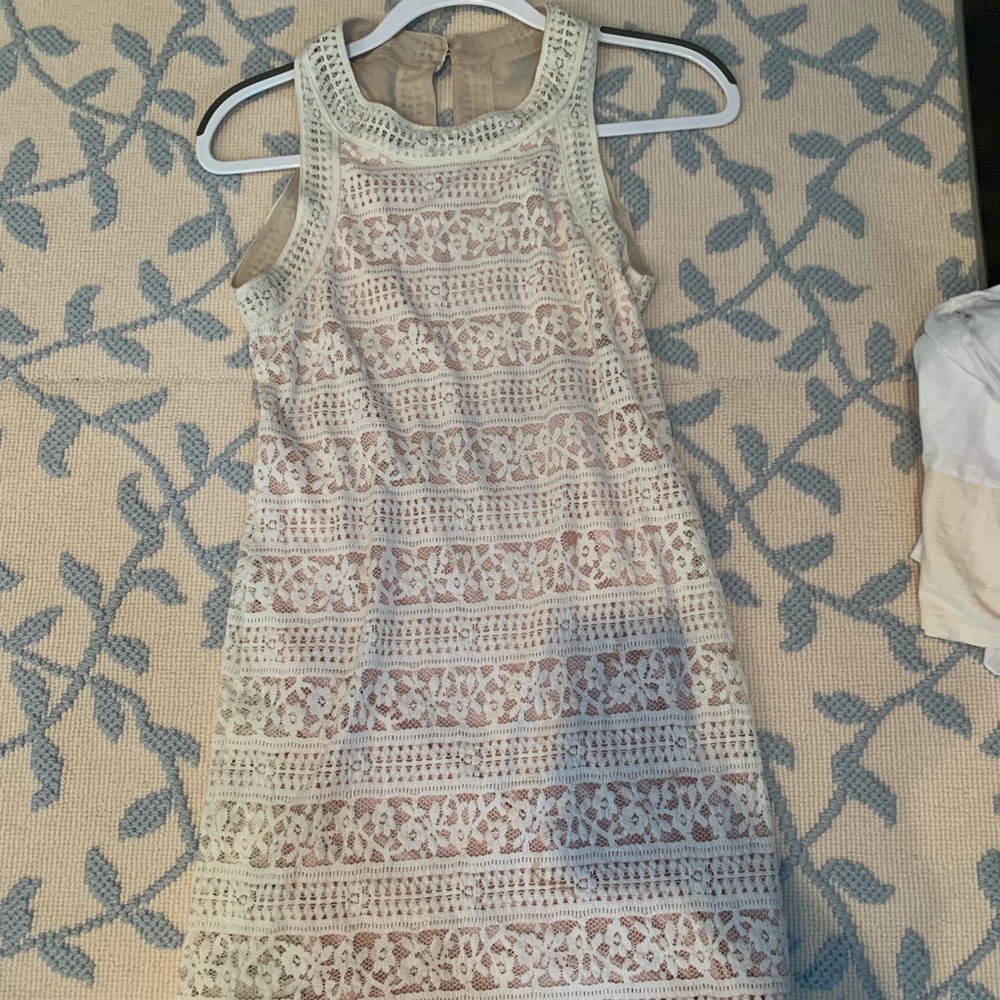 White lace body con dress